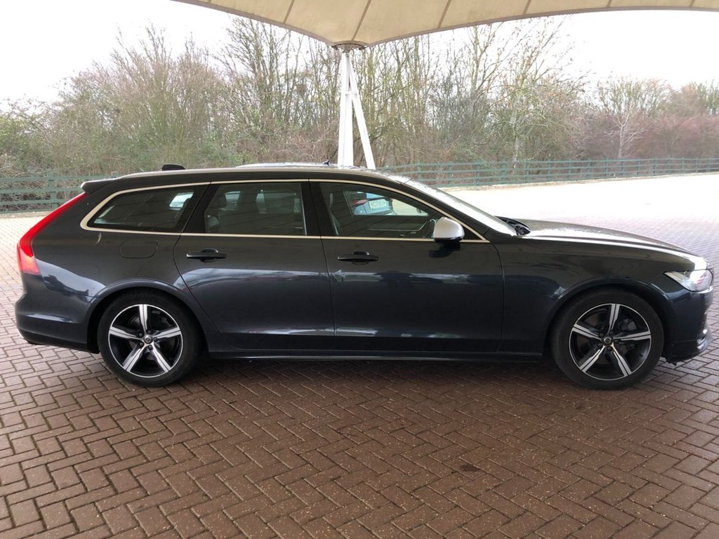 Used Volvo V90 2018 for sale - 77719669: Photo 2