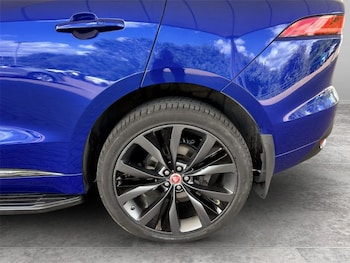 Used Jaguar F-Pace 2018 for sale - 78557531: Photo