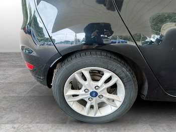 Used Ford Fiesta 2014 for sale - 79187205: Photo