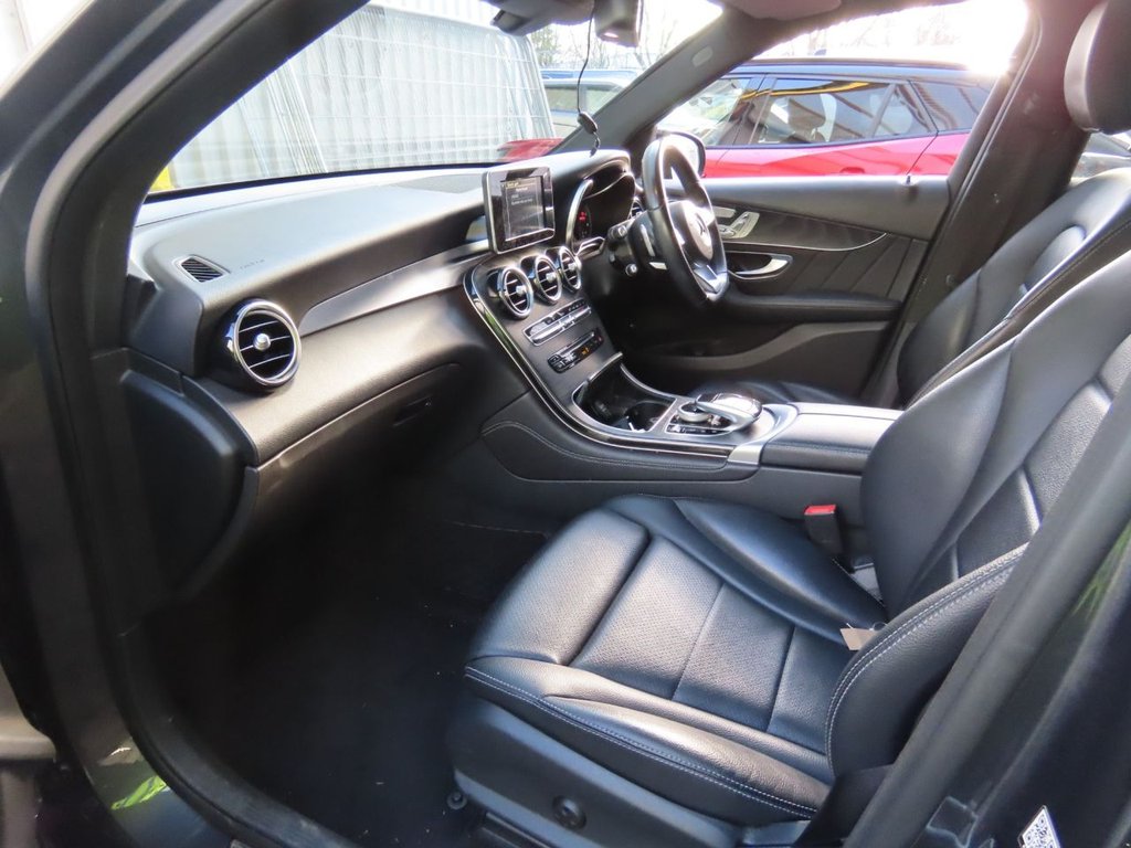 Used Mercedes-Benz GLC 2016 for sale - 77437075: Photo 3