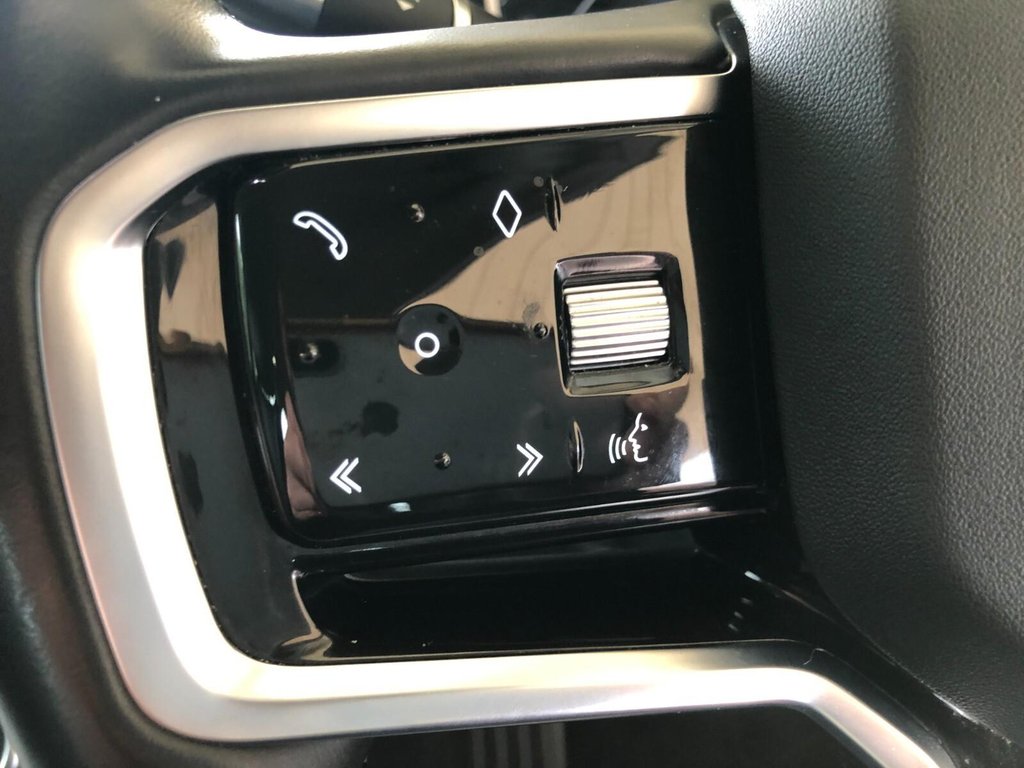 Used Land Rover Range Rover Evoque 2021 for sale - 77258339: Photo 38