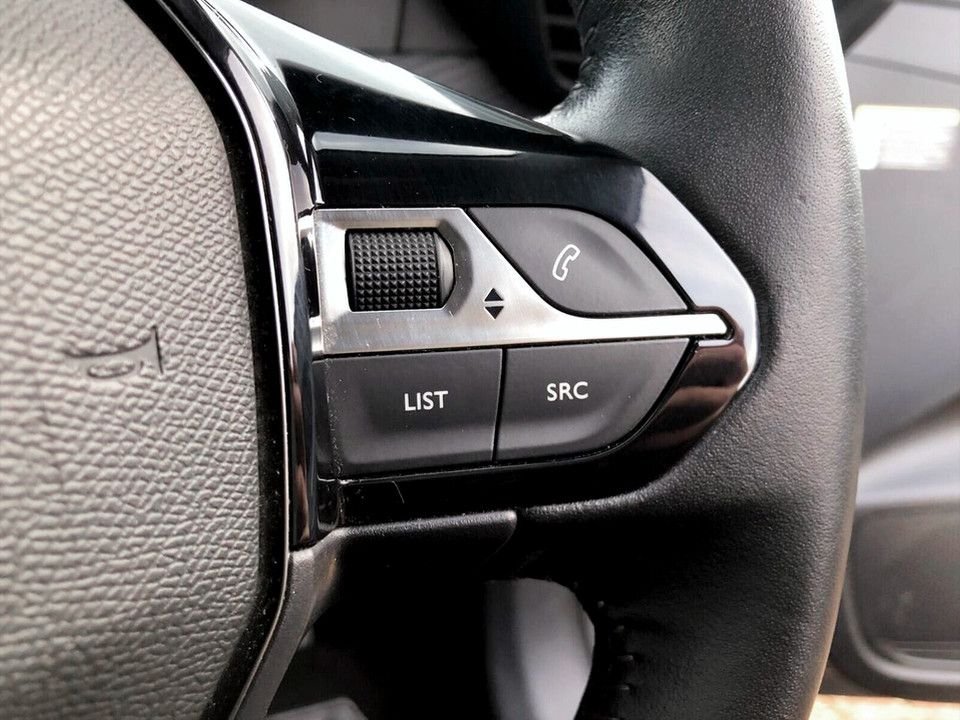 Used Peugeot 208 2021 for sale - 77258250: Photo 13