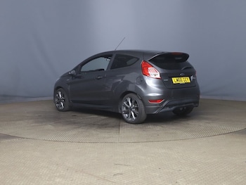 Used Ford Fiesta 2016 for sale - 79470313: Photo