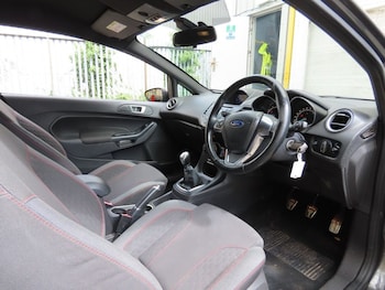 Used Ford Fiesta 2016 for sale - 79470313: Photo