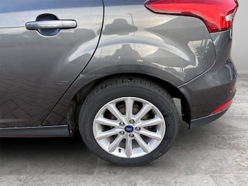 Used Ford Focus 2017 for sale - 78742992: Photo