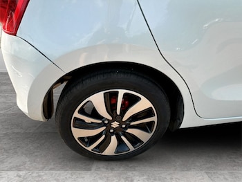 Used Suzuki Swift 2018 for sale - 78701951: Photo