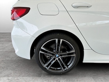 Used BMW 1 Series 2023 for sale - 77383814: Photo