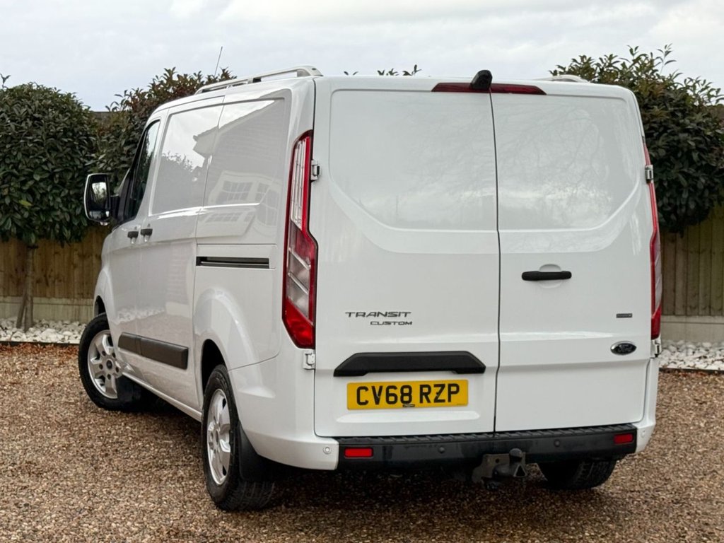 Used Ford Transit Custom 2018 for sale - 76941625: Photo 17