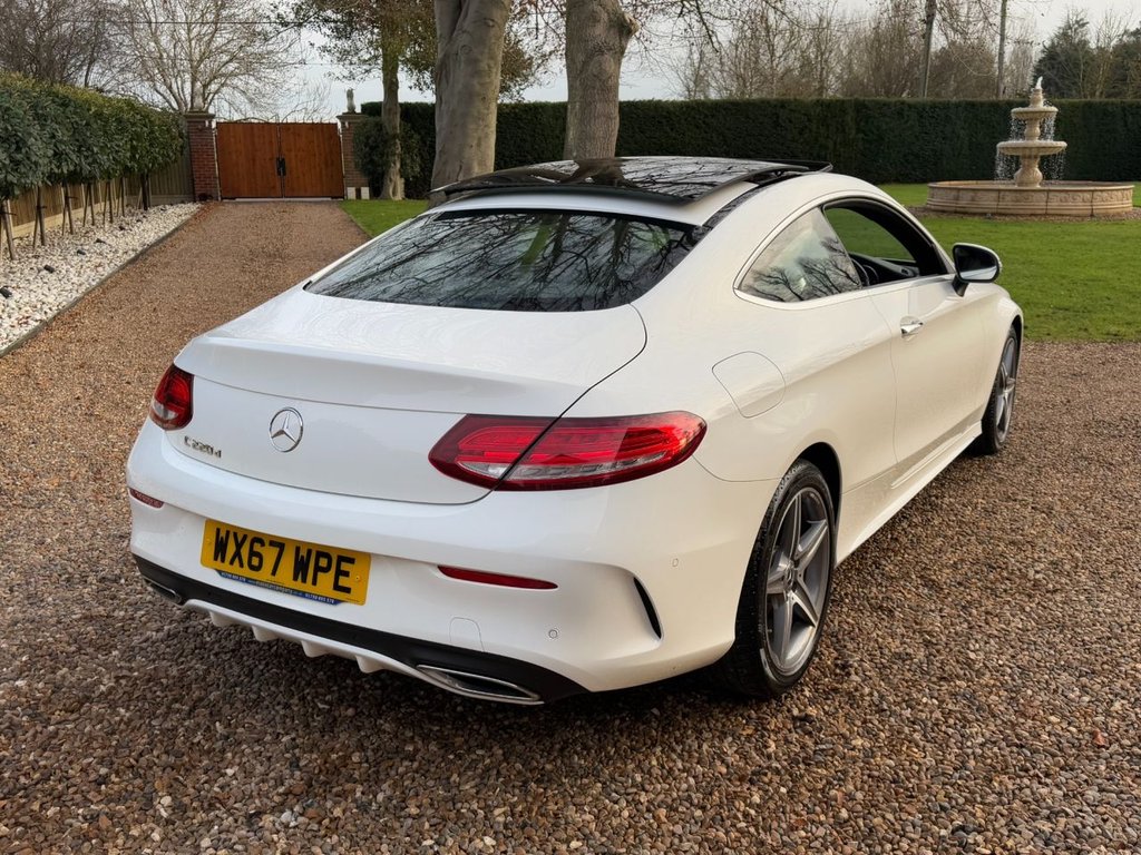 Used Mercedes-Benz C Class 2017 for sale - 76973828: Photo 4