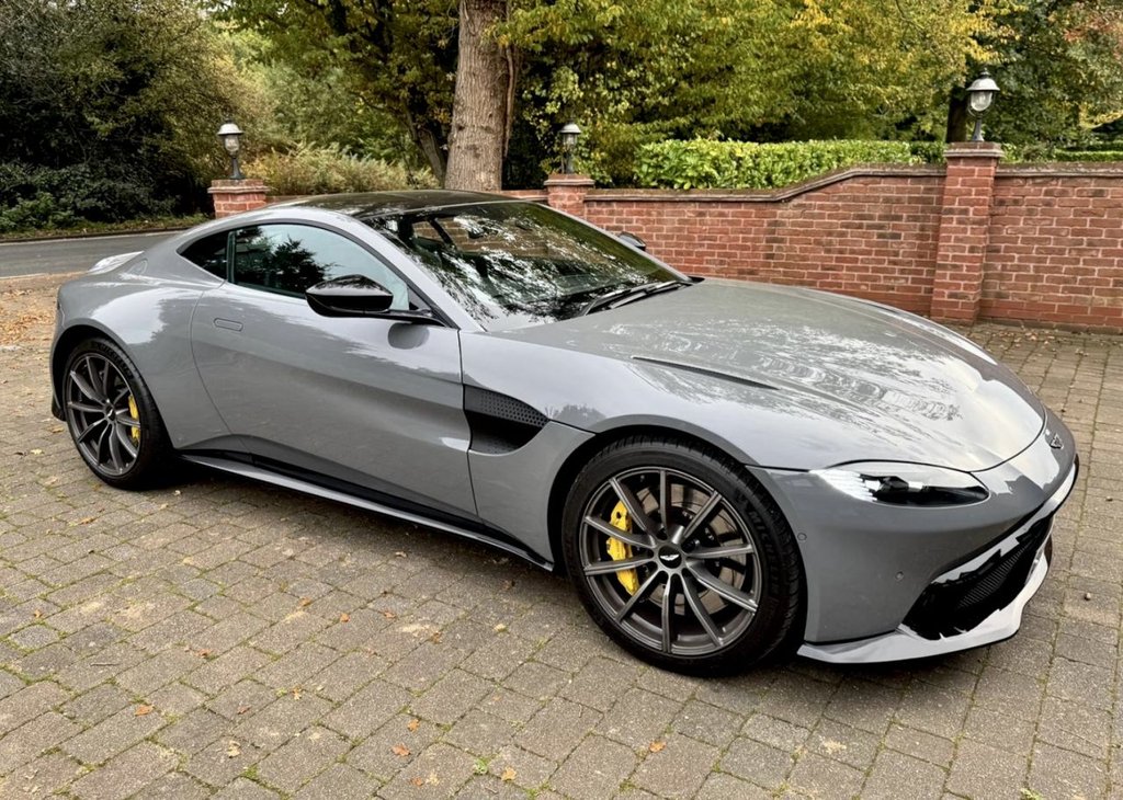 Used Aston Martin Vantage 2019 for sale - 76333523: Photo 1