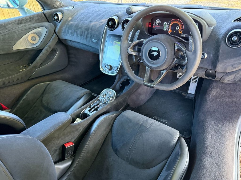 Used McLaren 600LT 2019 for sale - 76115551: Photo 24