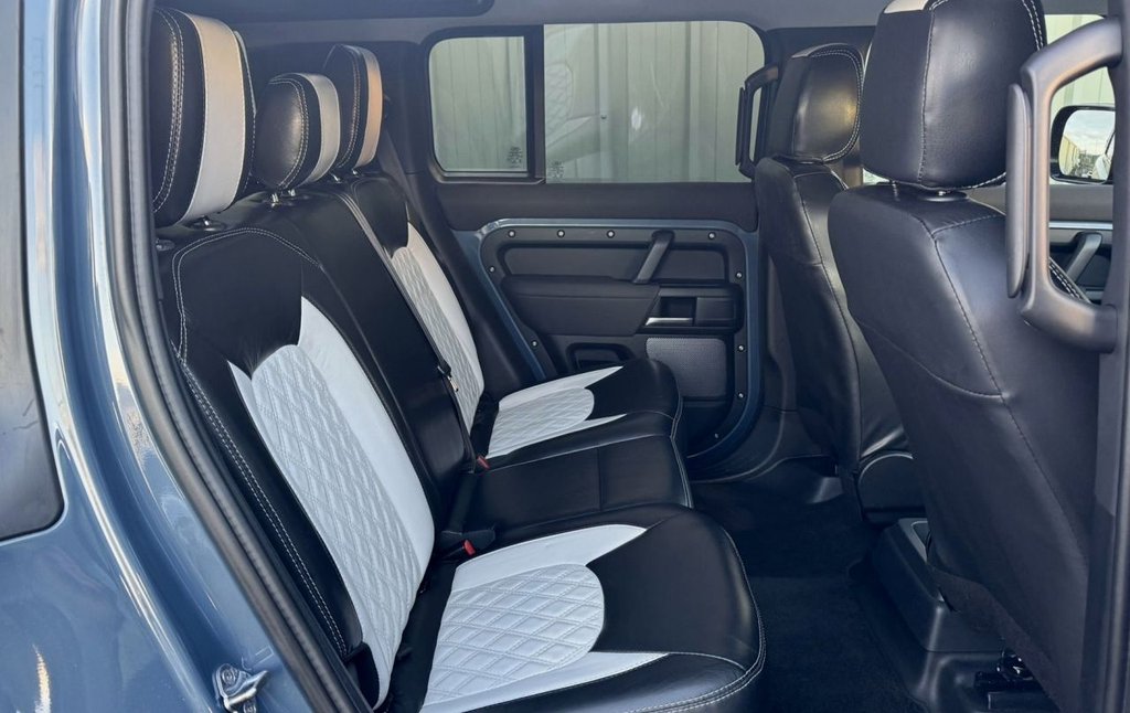 Used Land Rover Defender 2021 for sale - 77133408: Photo 7