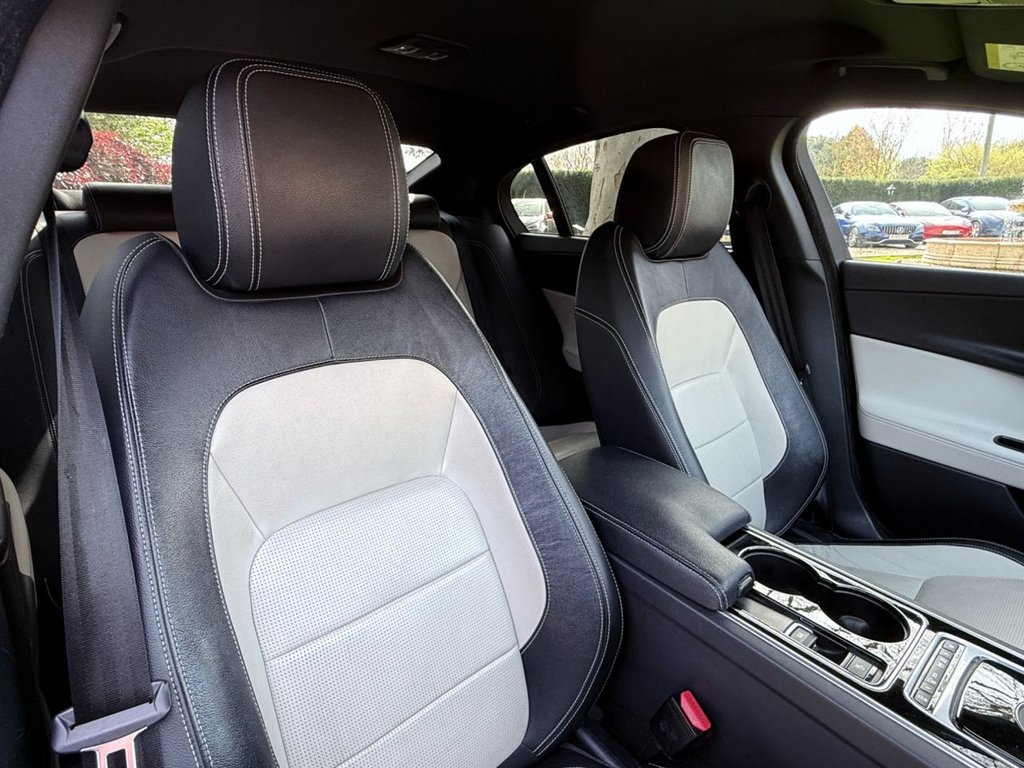 Used Jaguar XE 2015 for sale - 78181633: Photo 14