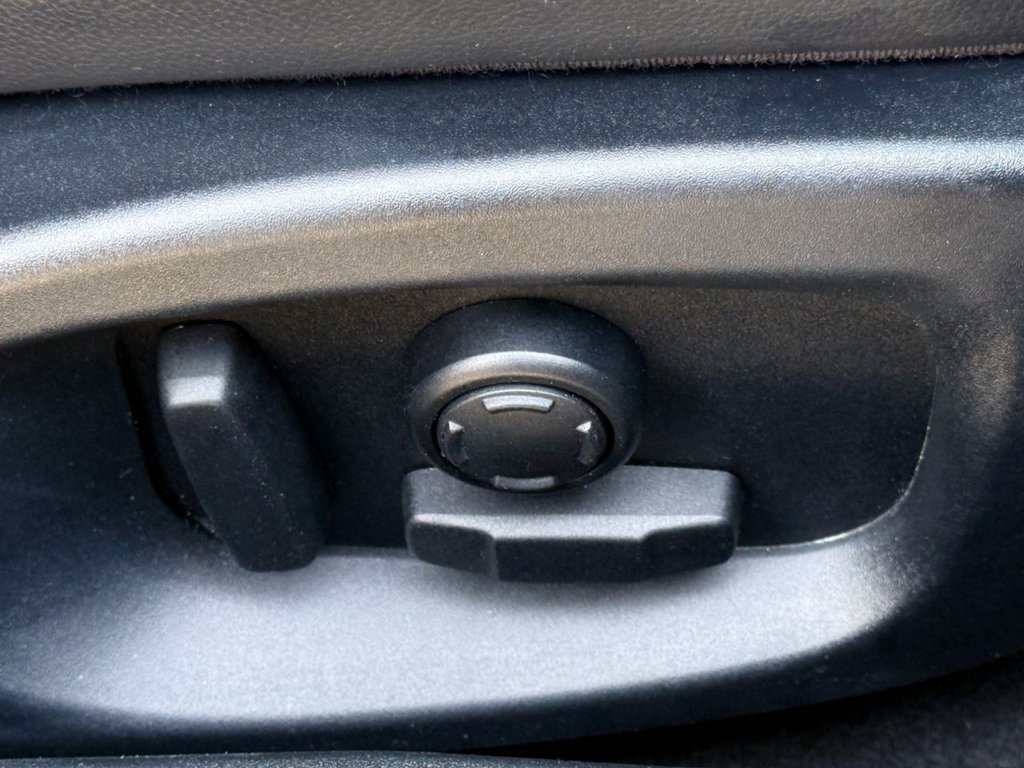 Used Jaguar XE 2015 for sale - 78181633: Photo 17