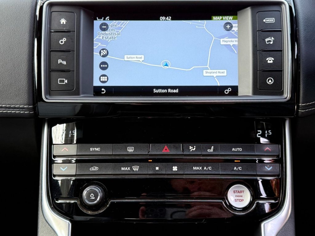 Used Jaguar XE 2015 for sale - 78181633: Photo 18