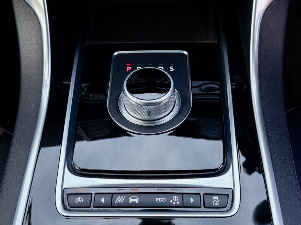 Used Jaguar XE 2015 for sale - 78181633: Photo 19