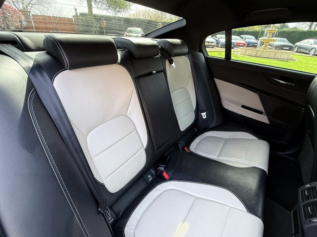 Used Jaguar XE 2015 for sale - 78181633: Photo 20