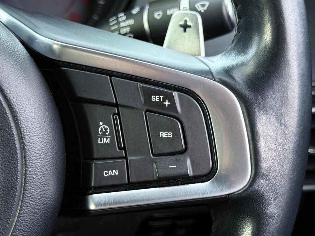 Used Jaguar XE 2015 for sale - 78181633: Photo 22