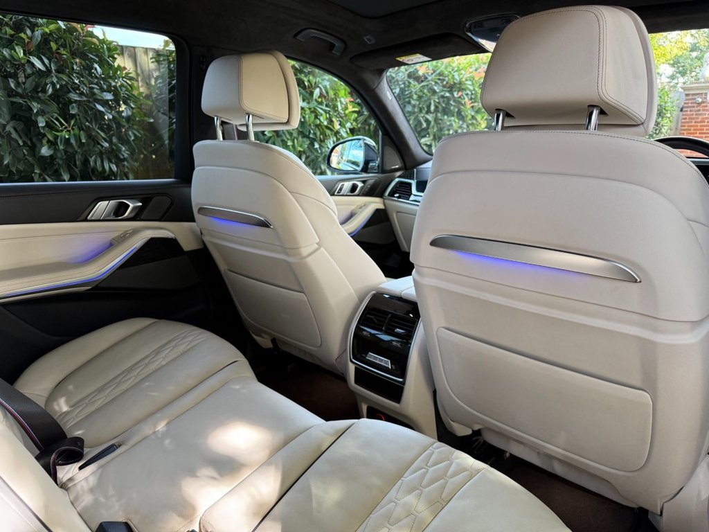Used BMW X7 2023 for sale - 76115560: Photo 12