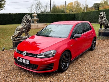 Volkswagen - Golf