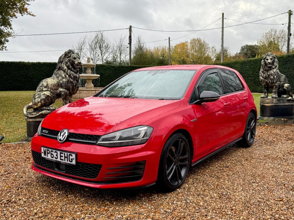 Used Volkswagen Golf 2013 for sale - 76323335: Photo 2