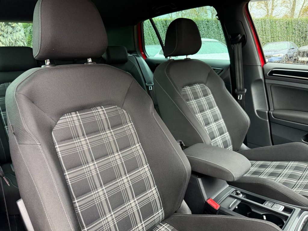 Used Volkswagen Golf 2013 for sale - 76323335: Photo 8