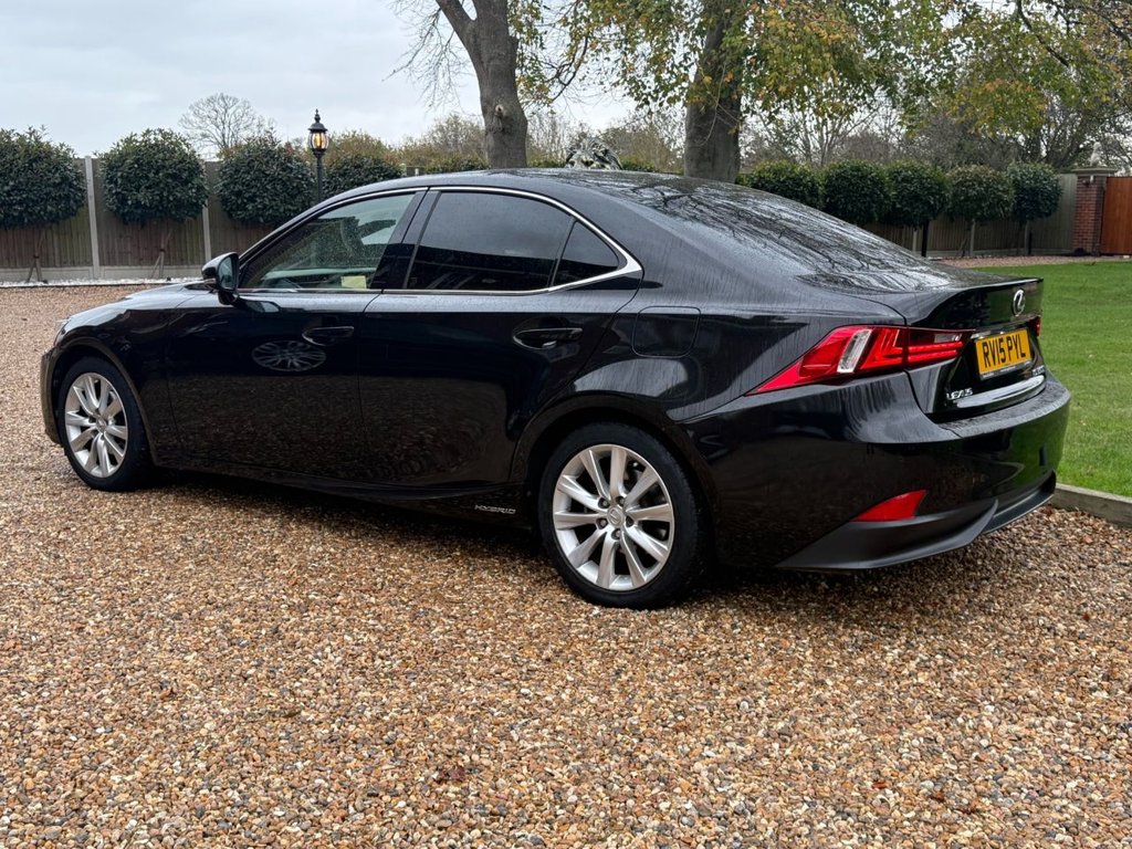 Used Lexus IS 2015 for sale - 76698891: Photo 2