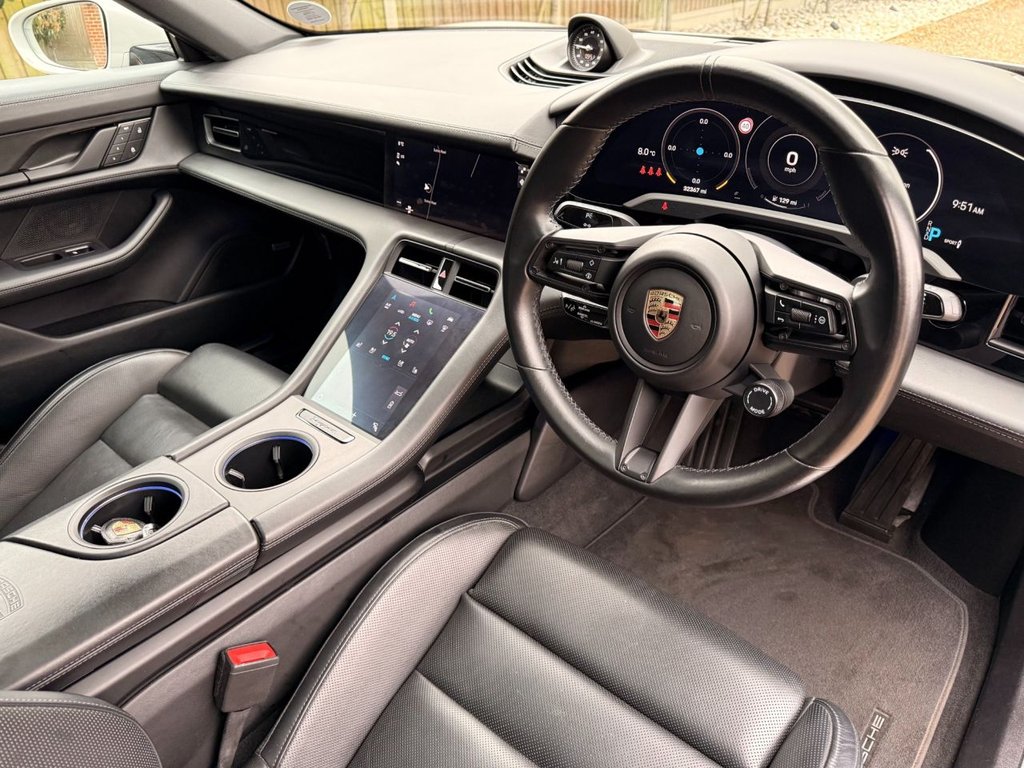 Used Porsche Taycan 2023 for sale - 77748983: Photo 24