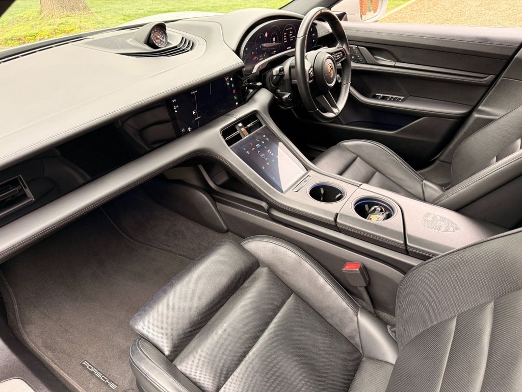 Used Porsche Taycan 2023 for sale - 77748983: Photo 26