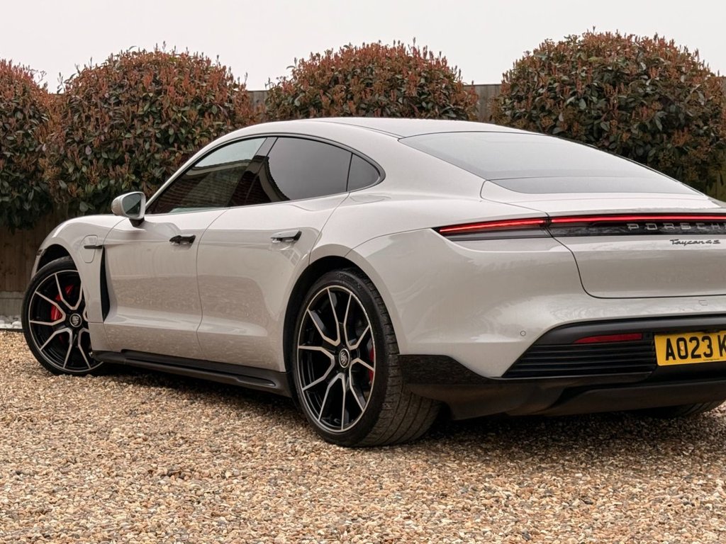 Used Porsche Taycan 2023 for sale - 77748983: Photo 31