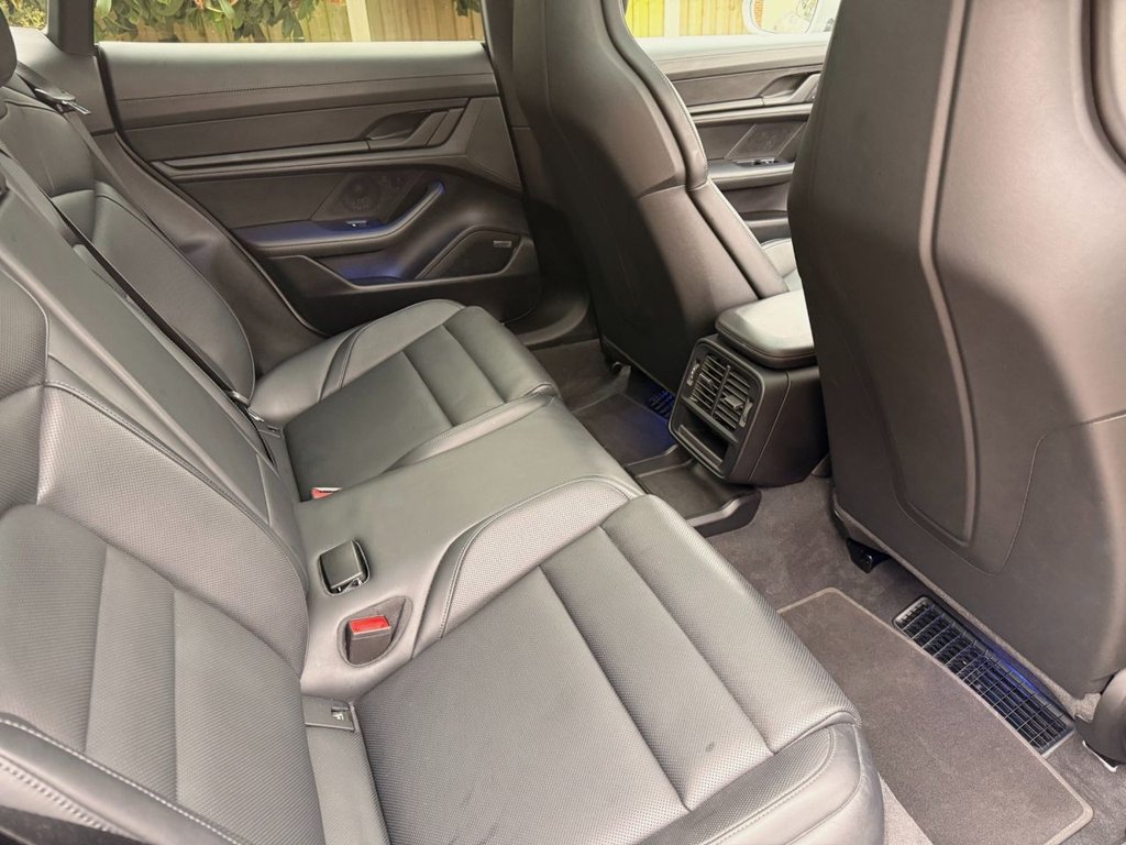 Used Porsche Taycan 2023 for sale - 77748983: Photo 32