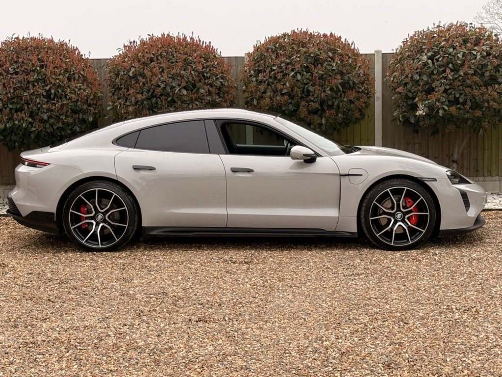 Used Porsche Taycan 2023 for sale - 77748983: Photo 8