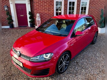 Used Volkswagen Golf 2016 for sale - 77212533: Photo