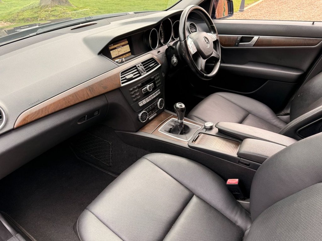 Used Mercedes-Benz C Class 2011 for sale - 77937016: Photo 12
