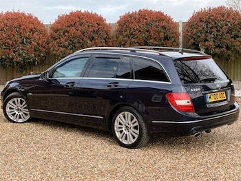 Used Mercedes-Benz C Class 2011 for sale - 77937016: Photo