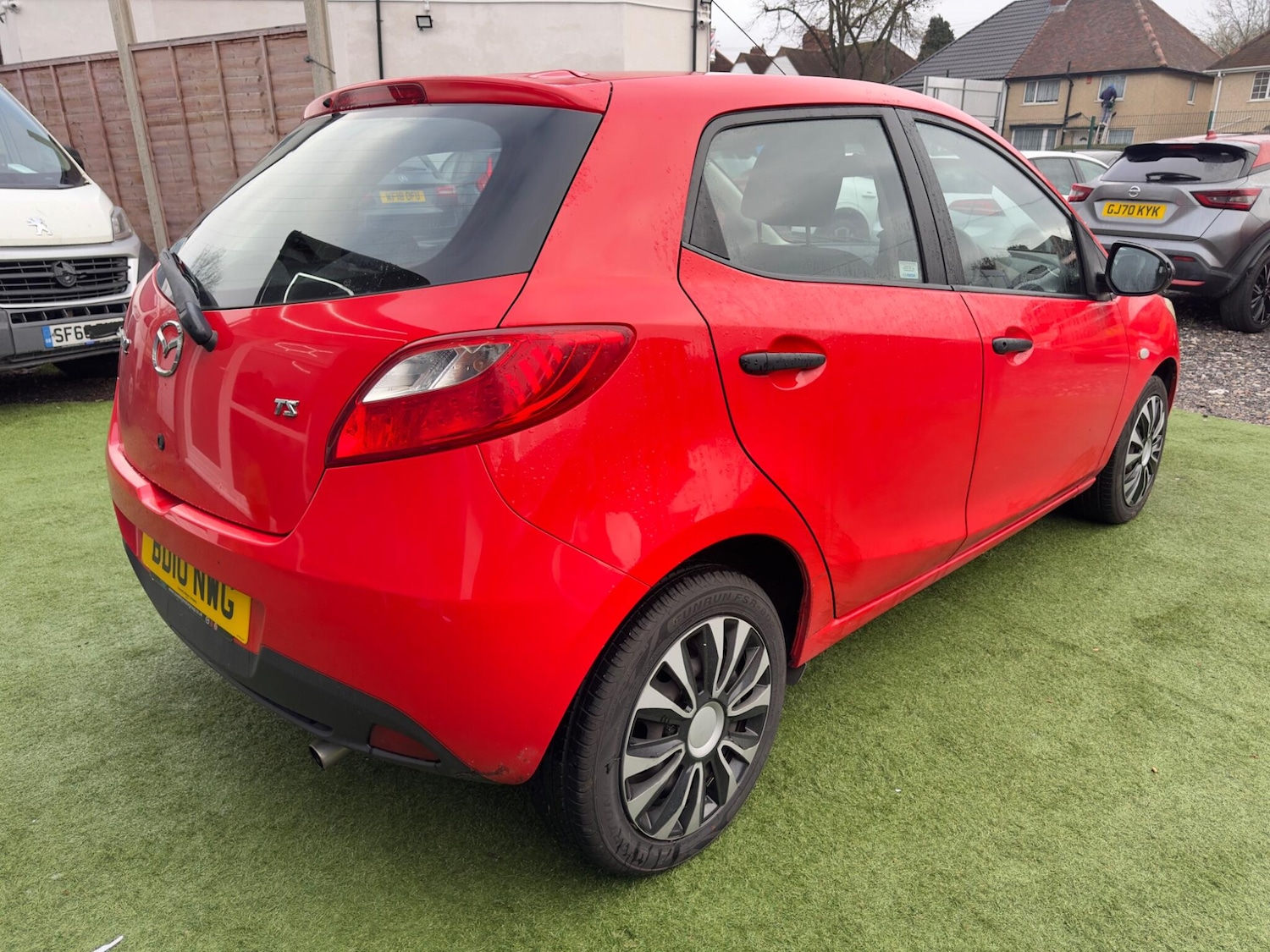 Used Mazda Mazda2 2010 for sale - 76689765: Photo 6