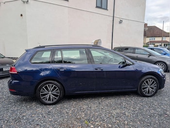Used Volkswagen Golf 2018 for sale - 78784321: Photo