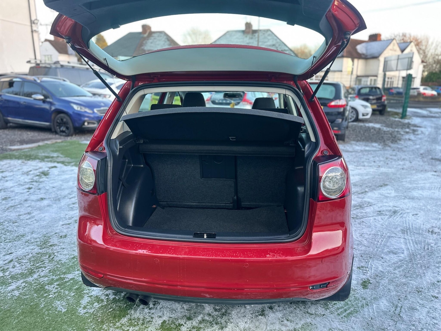 Used Volkswagen Golf Plus 2010 for sale - 77898600: Photo 16