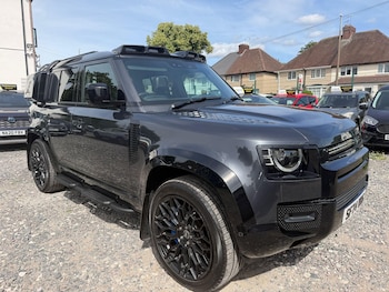 Used Land Rover Defender 2024 for sale - 79131959: Photo