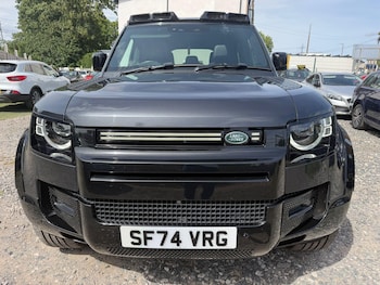 Used Land Rover Defender 2024 for sale - 79131959: Photo