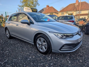 Used Volkswagen Golf 2024 for sale - 78348134: Photo