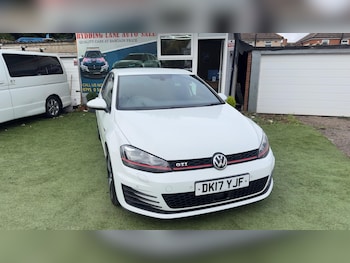 Used Volkswagen Golf 2017 for sale - 76295163: Photo 2