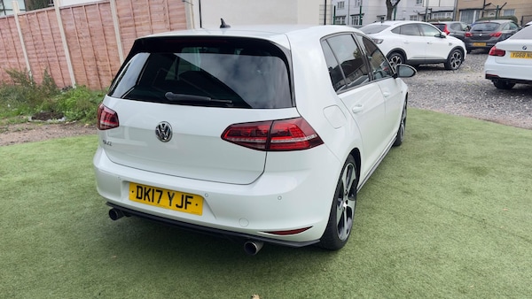 Used Volkswagen Golf 2017 for sale - 76295163: Photo 9
