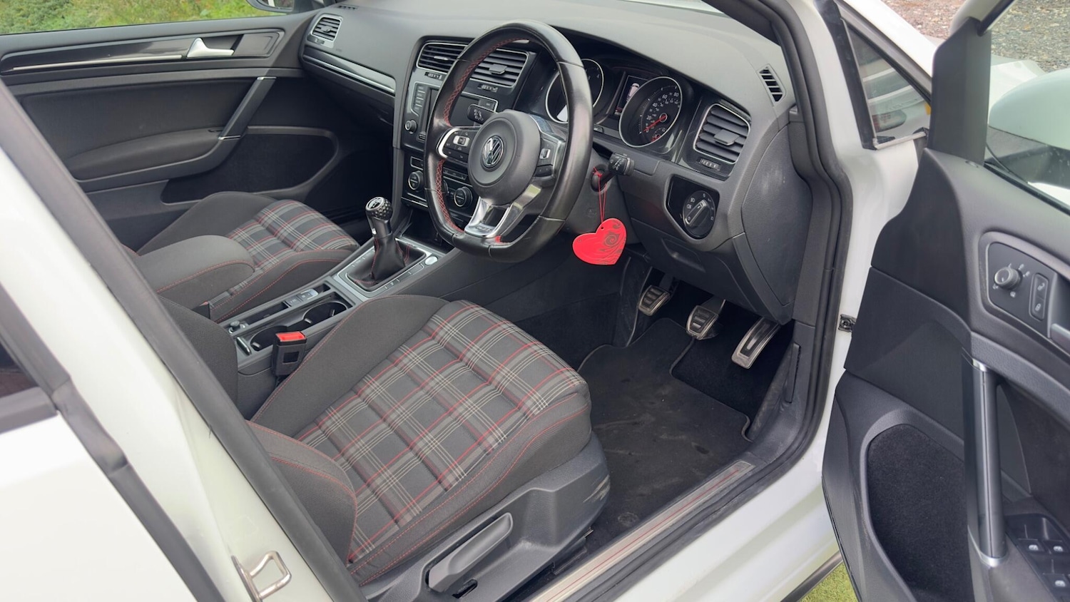 Used Volkswagen Golf 2017 for sale - 76772817: Photo 20