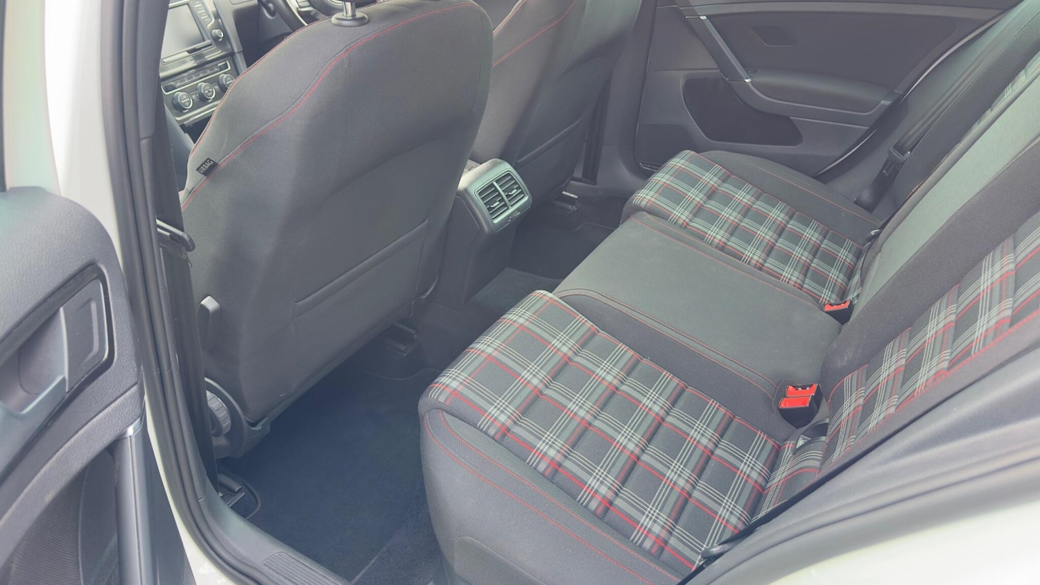 Used Volkswagen Golf 2017 for sale - 76772817: Photo 22