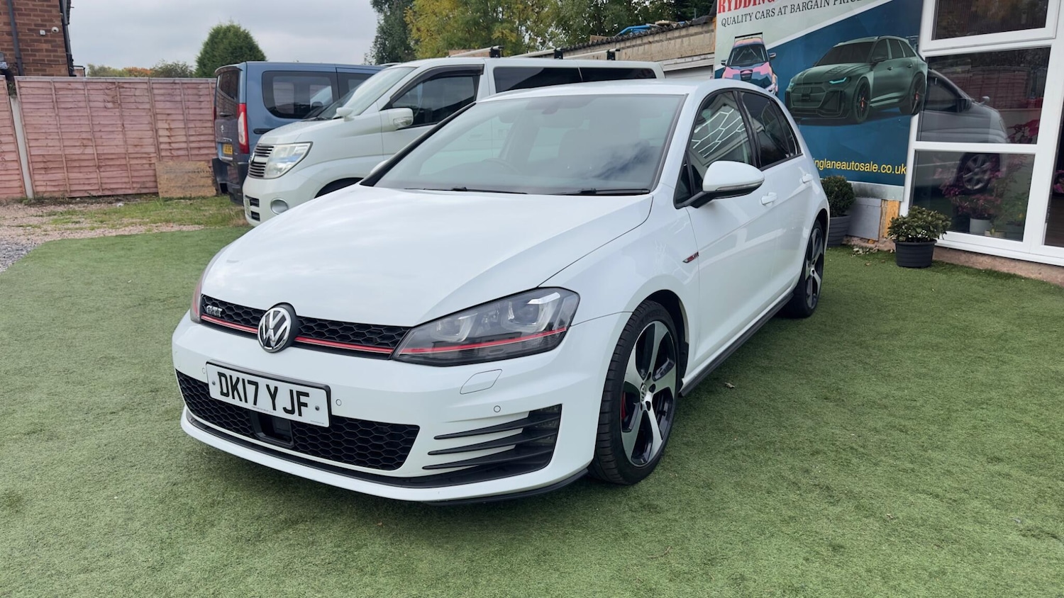 Used Volkswagen Golf 2017 for sale - 76772817: Photo 4
