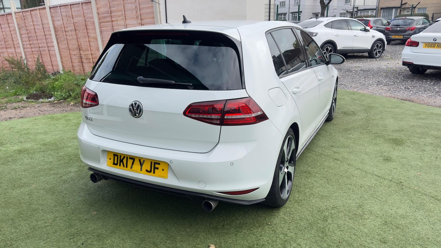 Used Volkswagen Golf 2017 for sale - 76772817: Photo 9