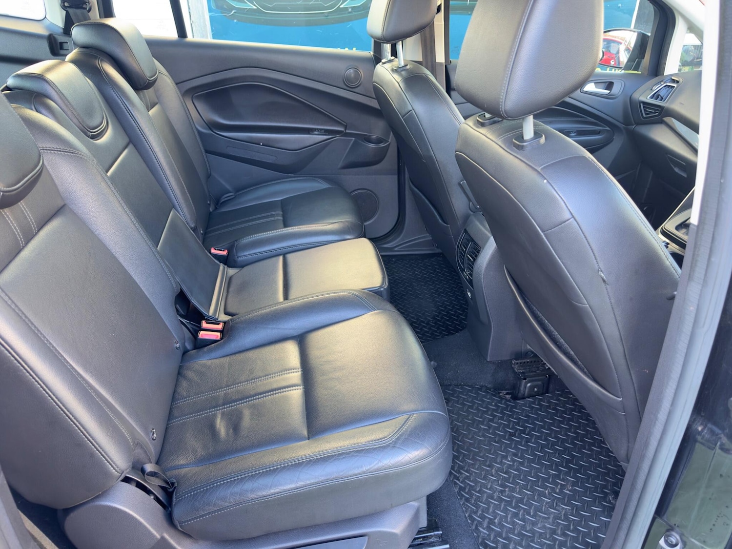 Used Ford Grand C-Max 2015 for sale - 76942439: Photo 20