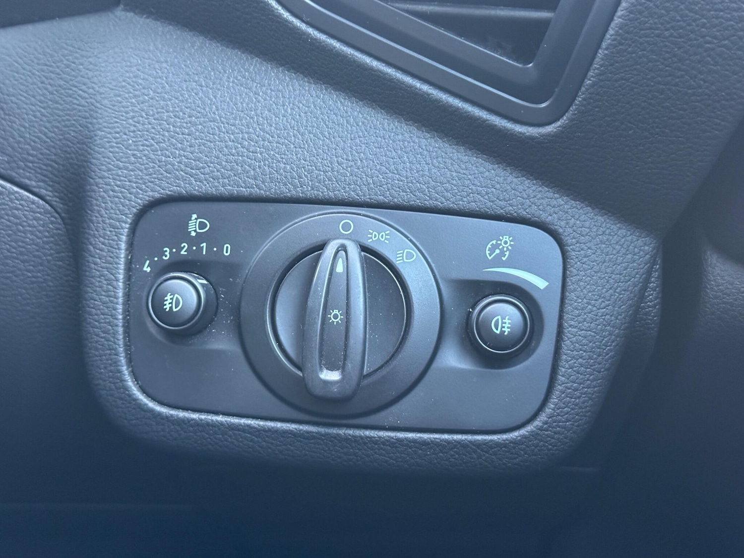 Used Ford Grand C-Max 2017 for sale - 77722571: Photo 45