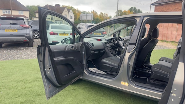 Used Vauxhall Meriva 2012 for sale - 76215356: Photo 18